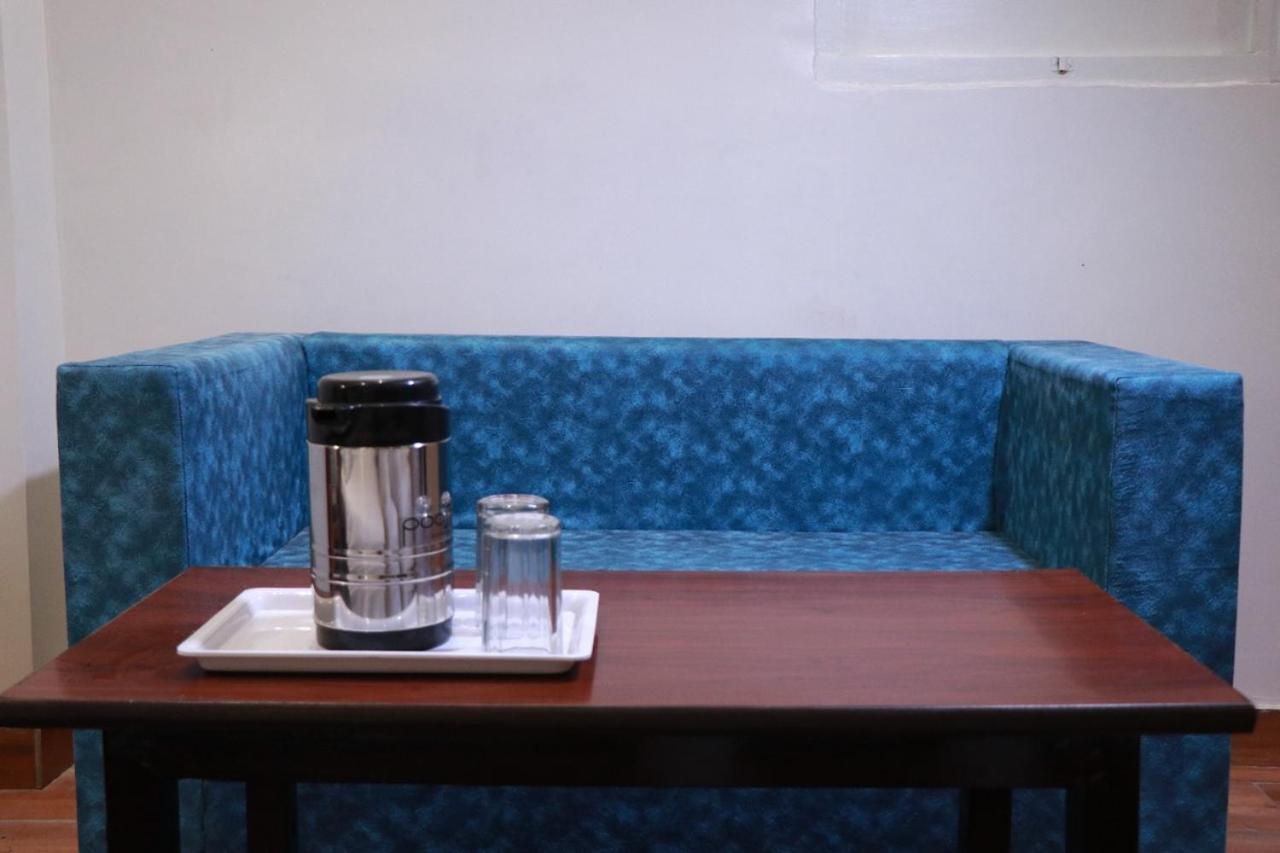 Amrit Hotel New Delhi Ngoại thất bức ảnh